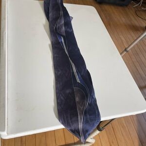 Elegant Blue Velvet Tie with Rich Texture